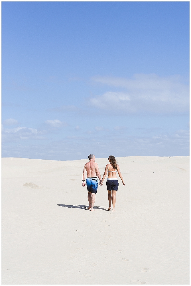 couples photoshoot on the beach sedgefield photographer moi du toi