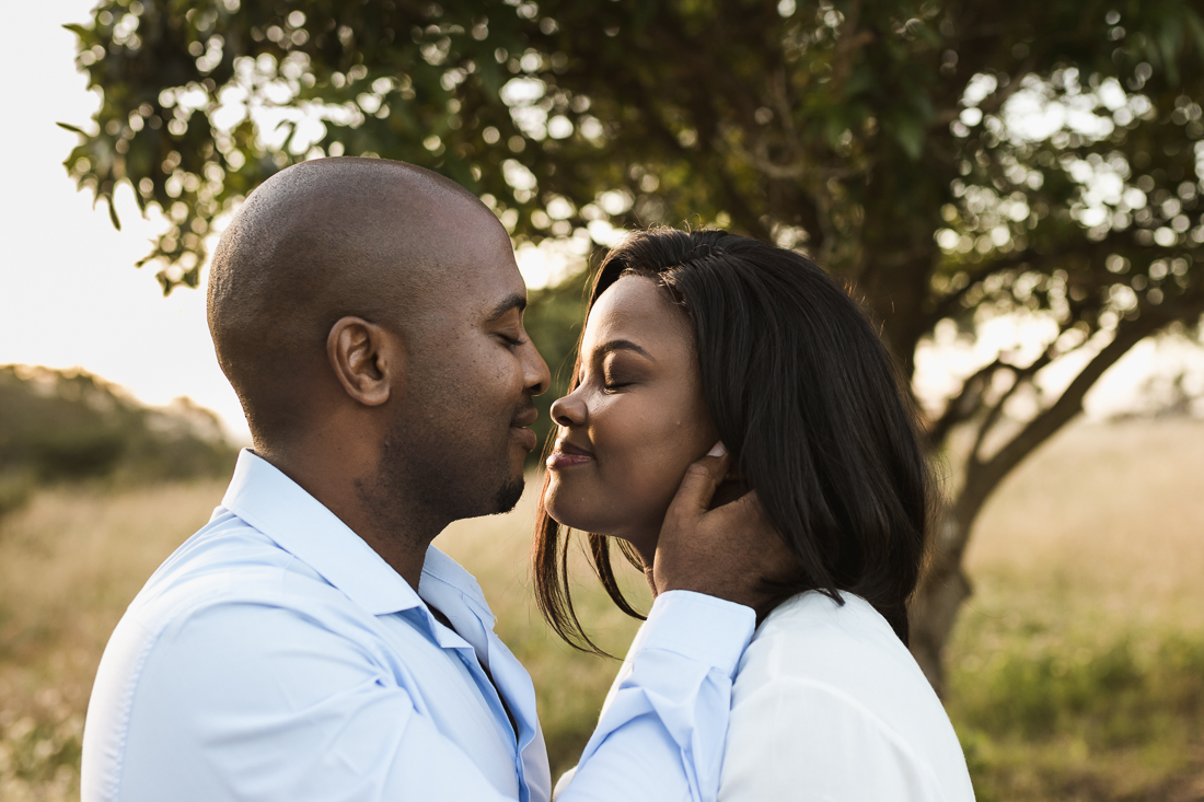 moi du toi approach to couples photography Equleni guest farm Sedgefield