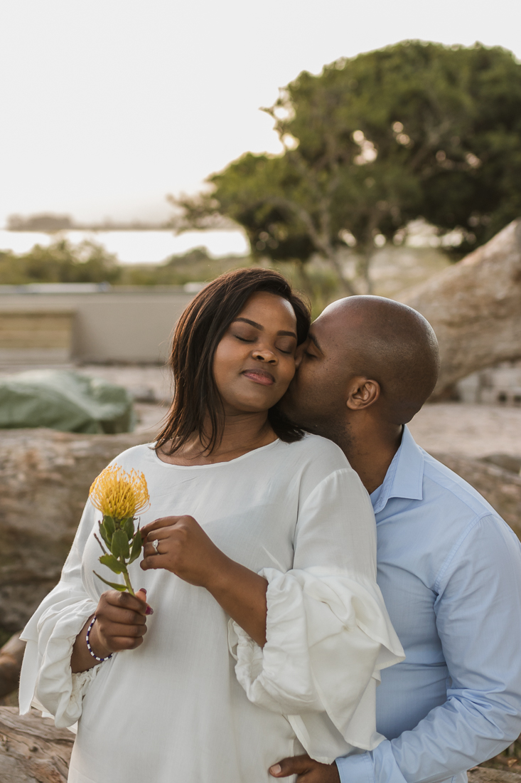 moi du toi approach to couples photography Equleni guest farm Sedgefield