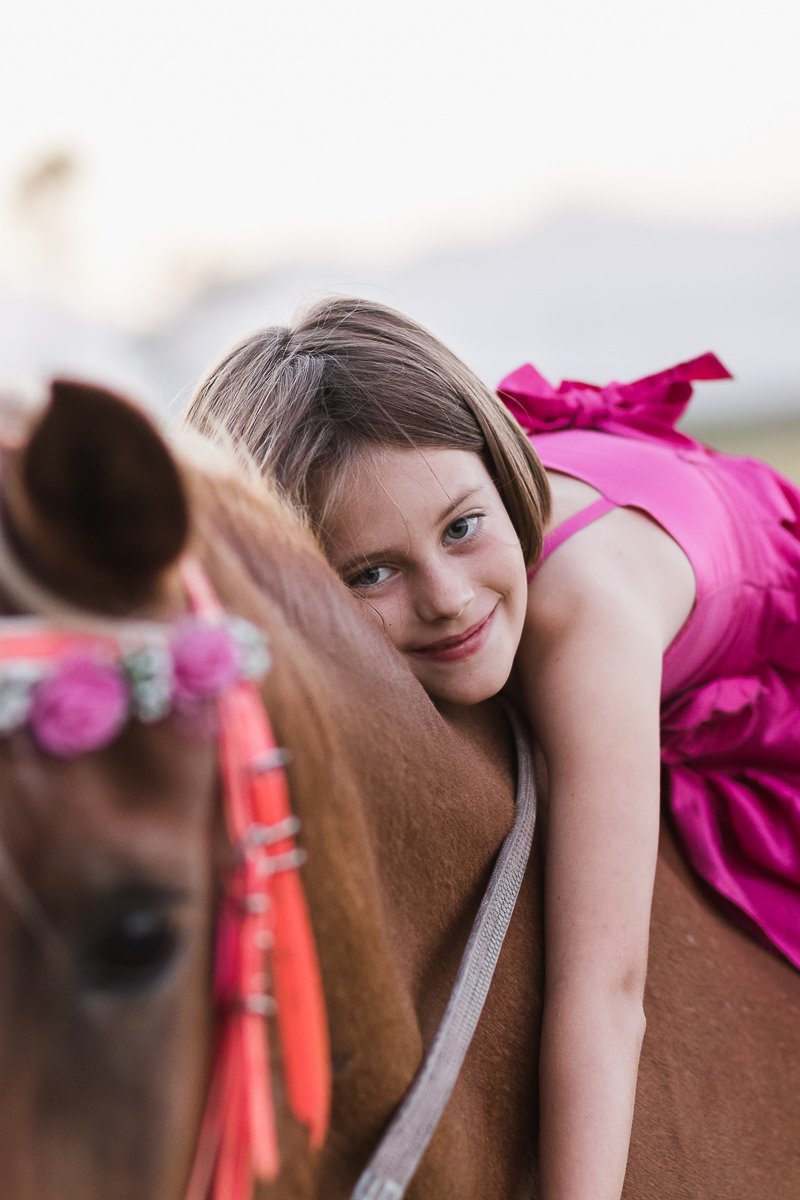 Garden Route photographer moi du toi sunset equine photo shoot session with teenagers and horses in Sedgefield