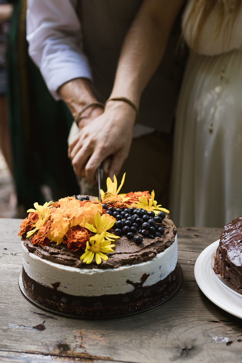 outdoor weddings photos taken near a river at Hoekwil Garden Route during a wedding shoot with moi du toi photography