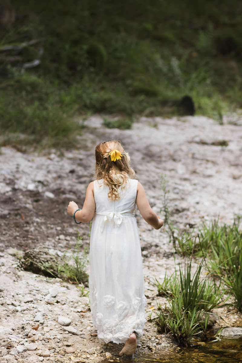 outdoor weddings photos taken near a river at Hoekwil Garden Route during a wedding shoot with moi du toi photography