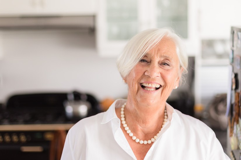 woman standing pose personal branding photo session knysna