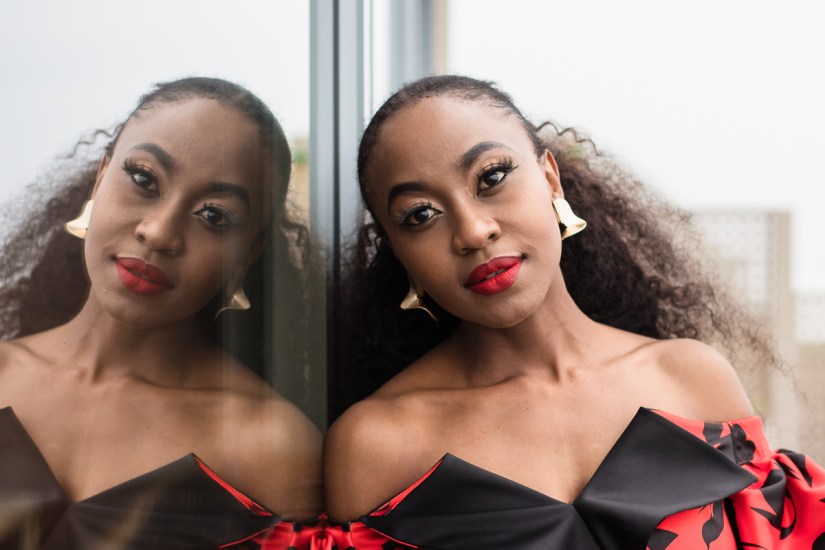 fashion model posing on myoli beach sedgefield during a sunset photoshoot by photographer moira du toit