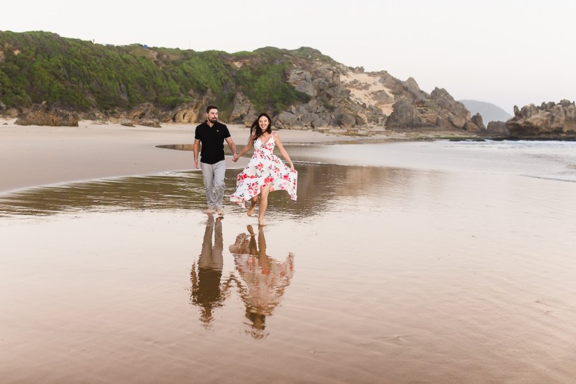 light and airy couple beach photo shoot at Sedgefield photographed by moi du toi photography